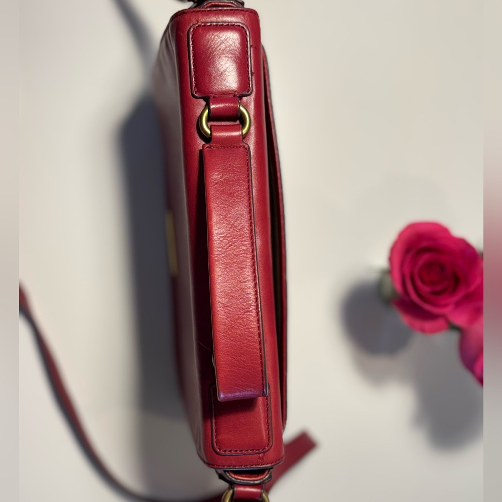 Fossil Red Leather Crossbody • Gold Turn‑Lock • Top Handle - Picture 16 of 16